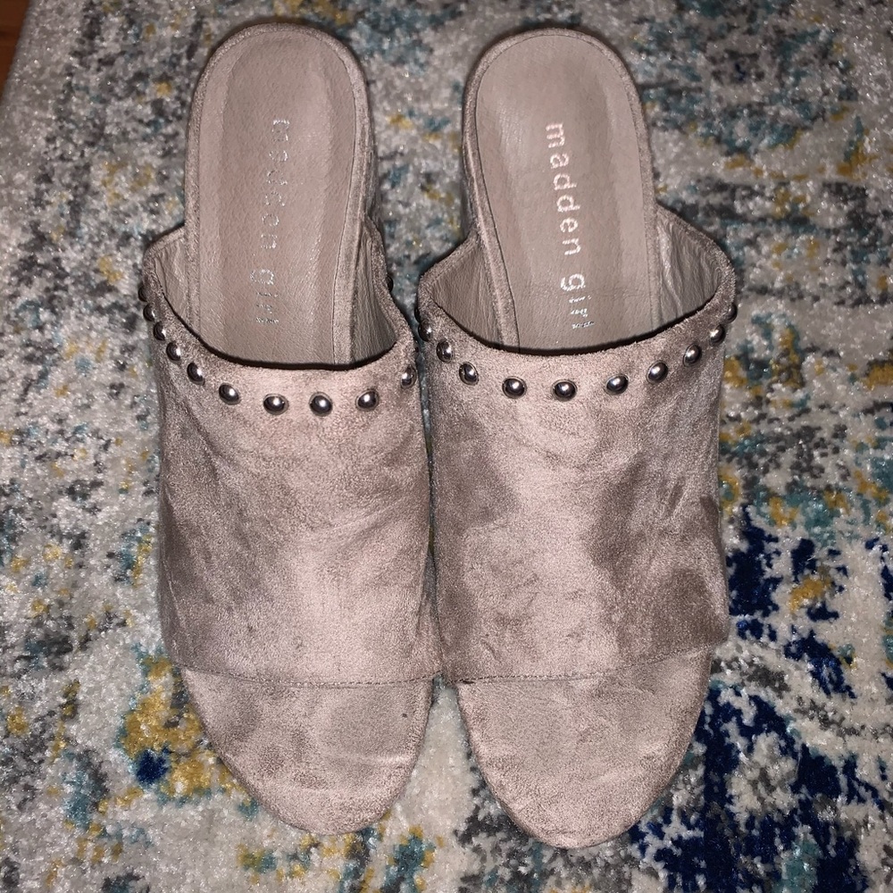 Madden Girl WARD Mule Heel